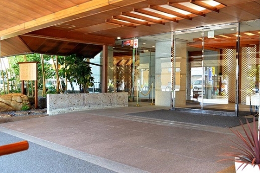 段差のないホテル玄関イメージ